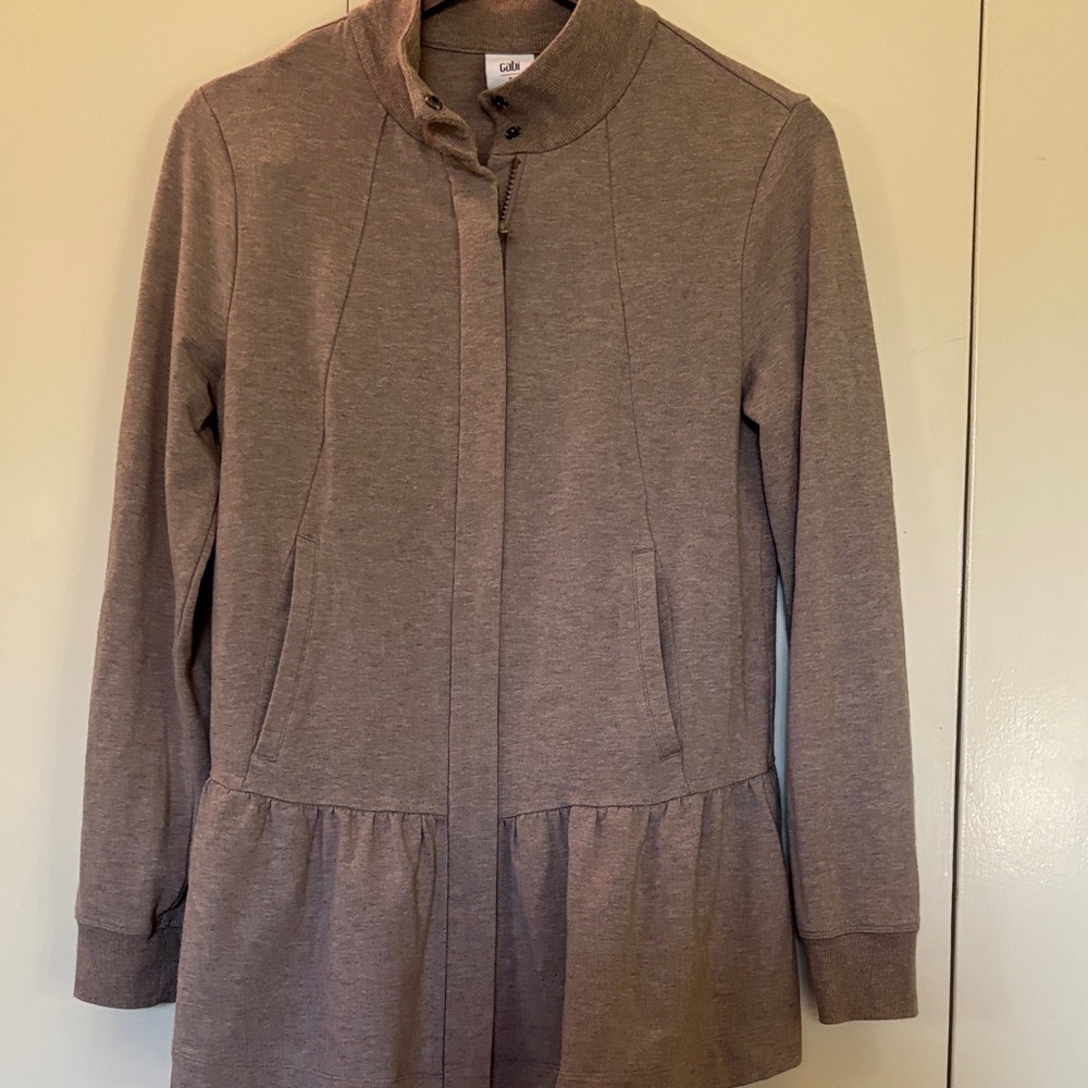 CAbi Women's Tan Weekend Topper Jacket Size Small Outdoor Travel Comfy